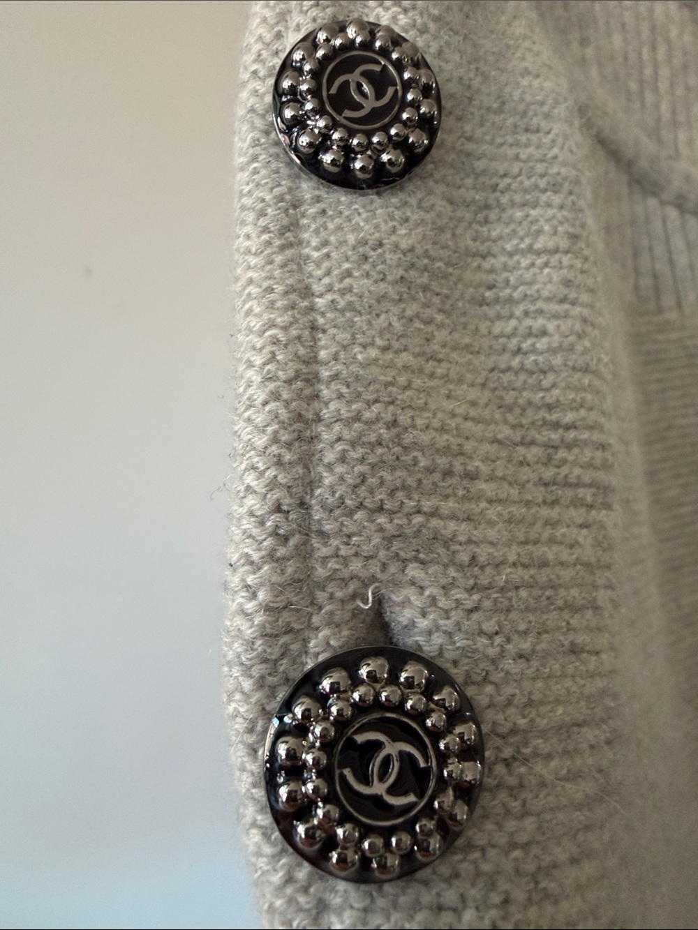 “CHANEL” Stunning Vintage Cashmere Dress - Picture 2 of 10
